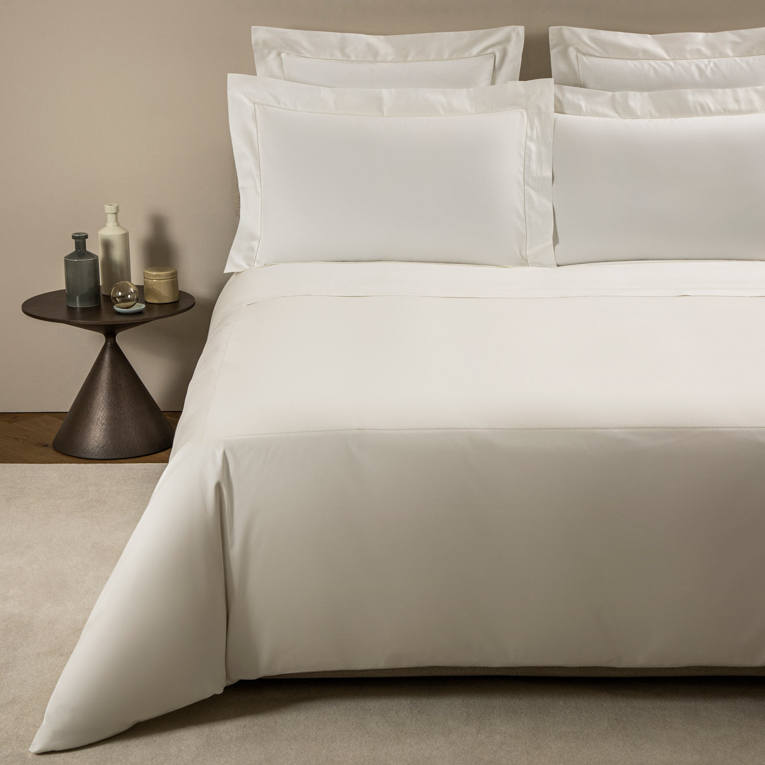 Frette Milk Single Ajour Duvet Cover Set In Size King, Cotton Sateen | Made In Italy