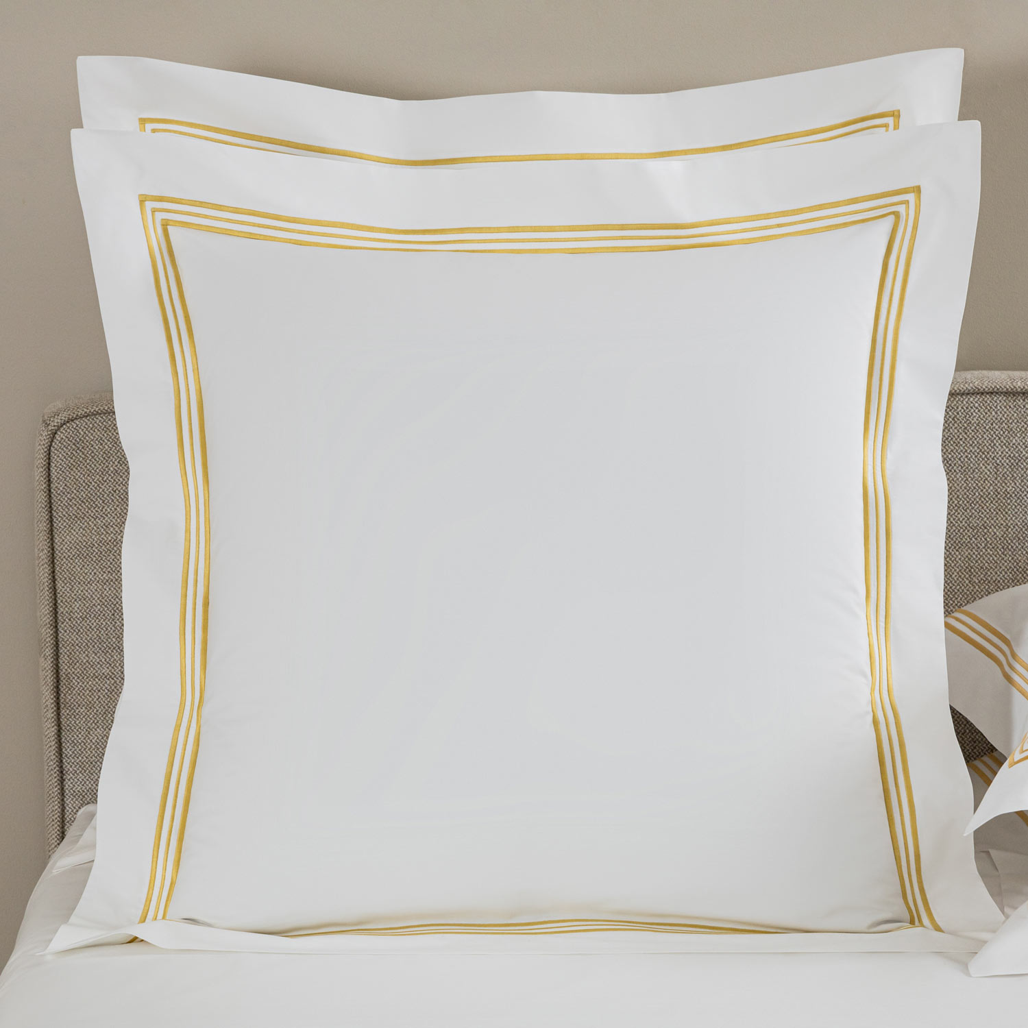 Frette White/Saffron Triplo Bourdon Sham In Size Euro, Cotton Poplin | Made In Italy