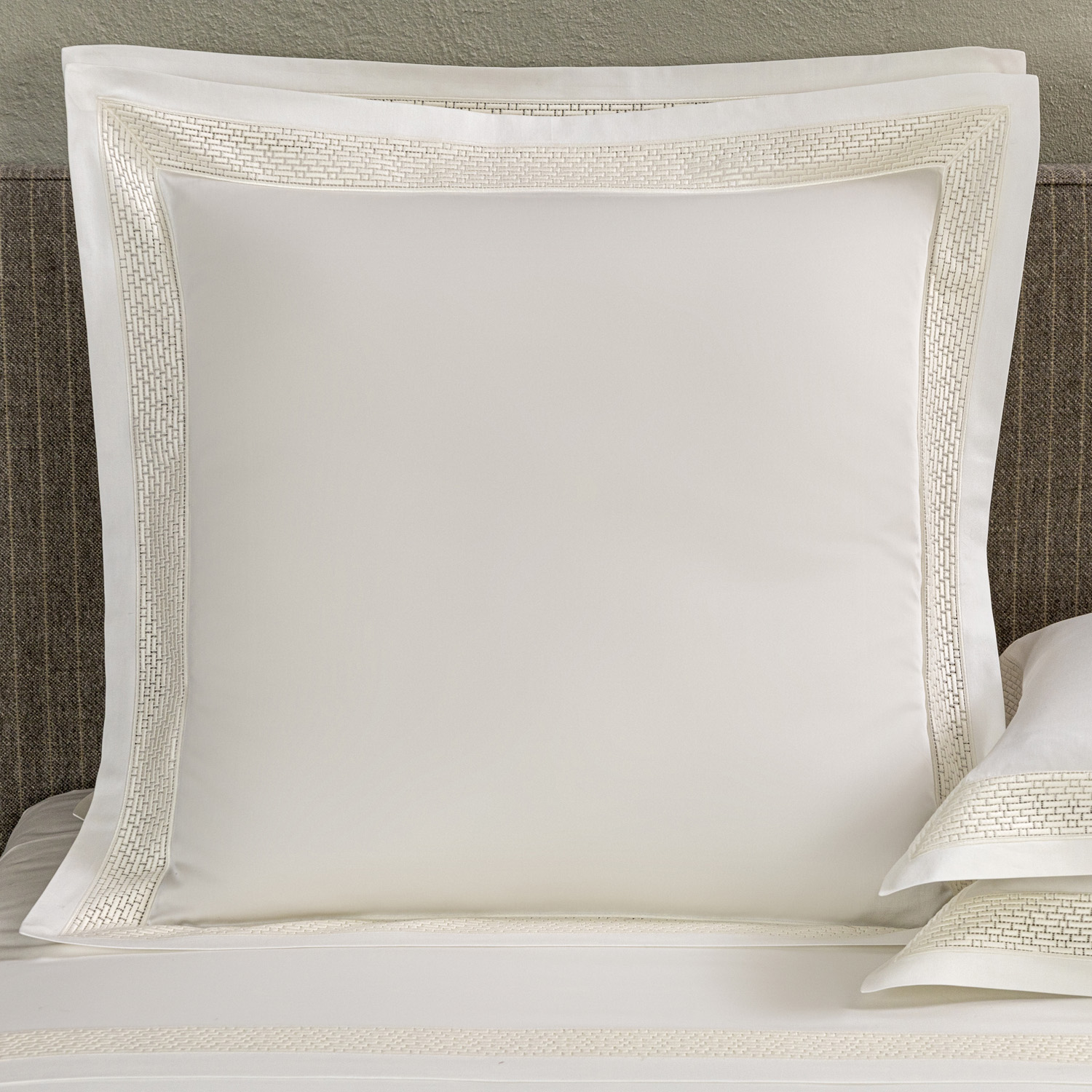 Frette Affinity Lace Euro Sham In Milk Size Euro 65, Cotton Sateen/Silk | Made In Italy
